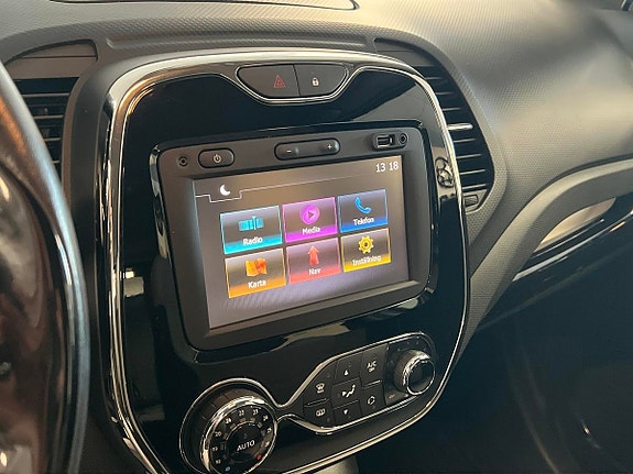 Renault Captur 12 of 16