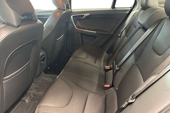 Volvo S60 14 of 23
