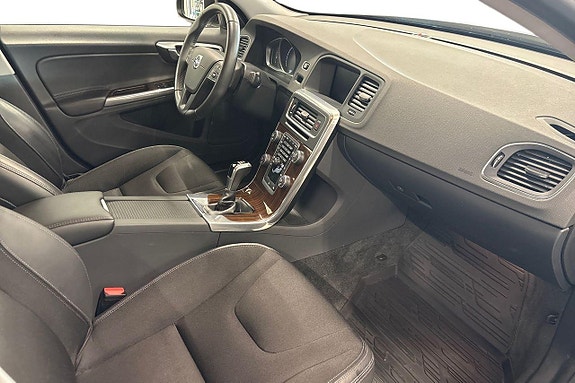 Volvo S60 9 of 23