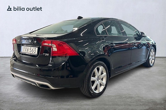 Volvo S60 4 of 23