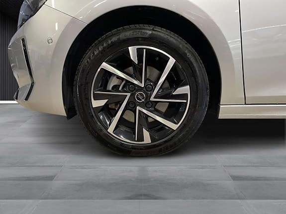 Opel Corsa 16 of 16