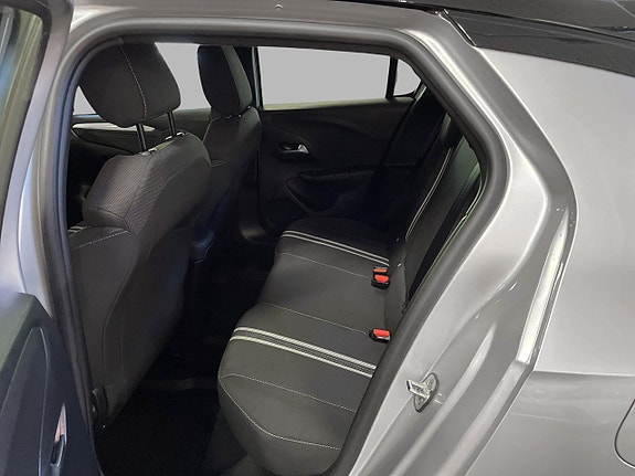 Opel Corsa 13 of 16