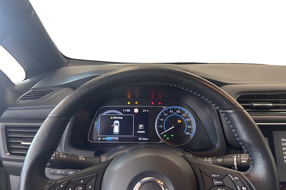Nissan Leaf 7 of 11