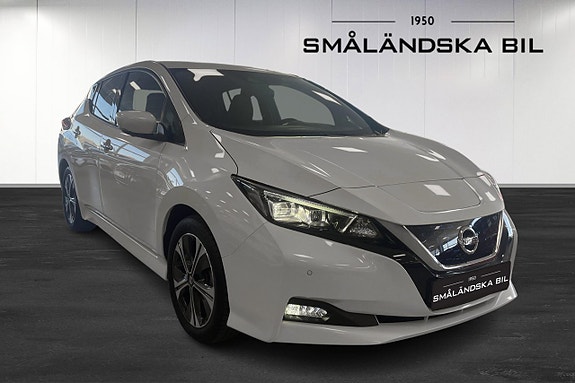 Nissan Leaf 2 of 11