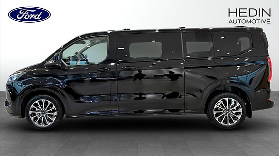 Ford Custom Tourneo 6 of 9