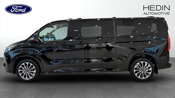Ford Custom Tourneo 6 of 9