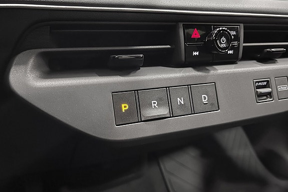 Nissan Leaf 18 of 30