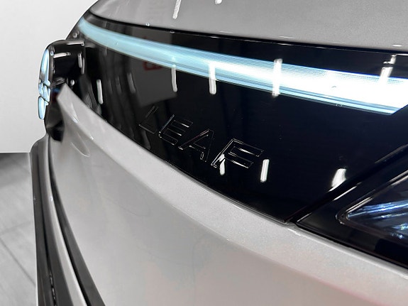 Nissan Leaf 28 of 30