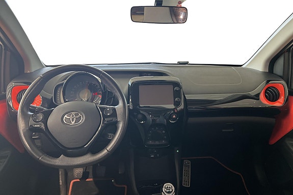 Toyota Aygo 11 of 23