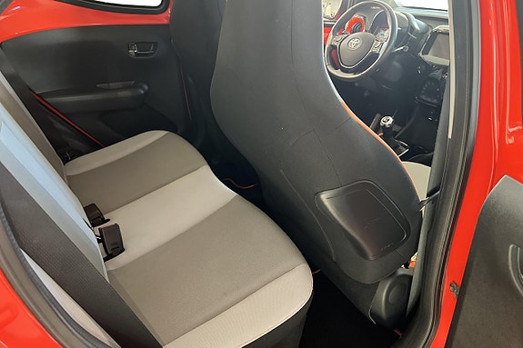 Toyota Aygo 15 of 23