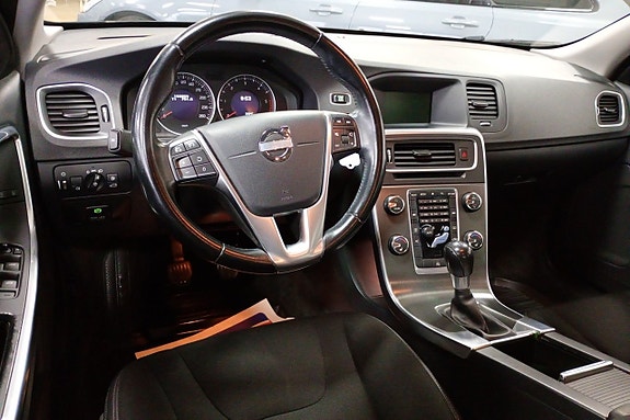 Volvo S60 5 of 6