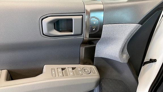 Kia EV3 11 of 15