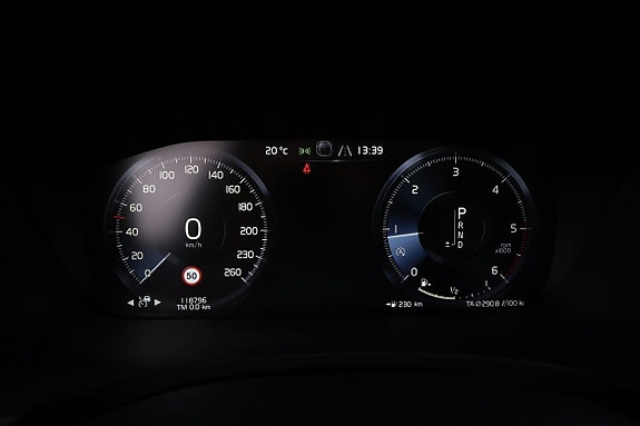 Volvo V90 Cross Country 11 of 16