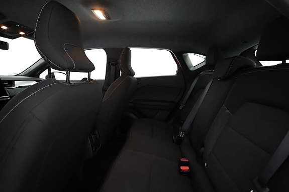 Renault Captur 10 of 14