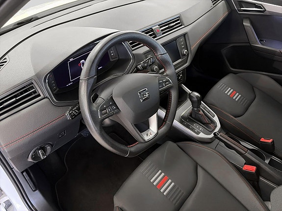 Seat Arona 5 of 10
