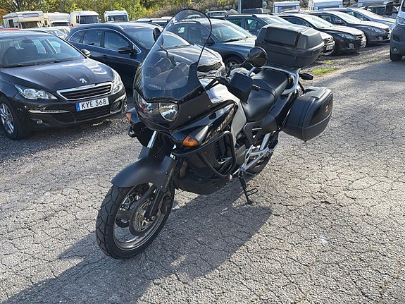 Honda XL1000V Varadero 1.0 16 of 22