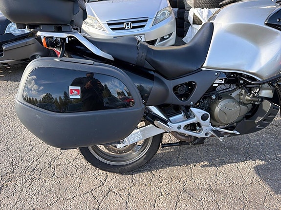 Honda XL1000V Varadero 1.0 20 of 22