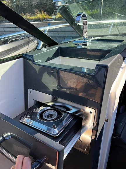 Flipper 670 DC Mercury 200 Verado 2015 6 of 8