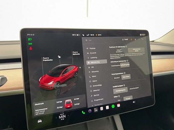 Tesla Model 3 29 of 30
