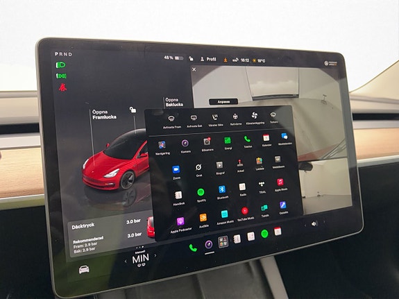 Tesla Model 3 27 of 30