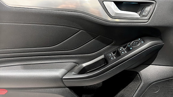 Ford Focus 11 of 12
