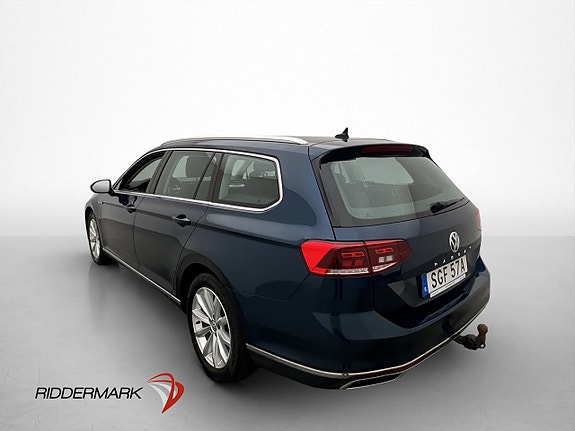 Volkswagen Passat 5 of 30