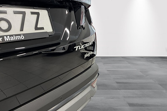 Hyundai Tucson 9 of 18