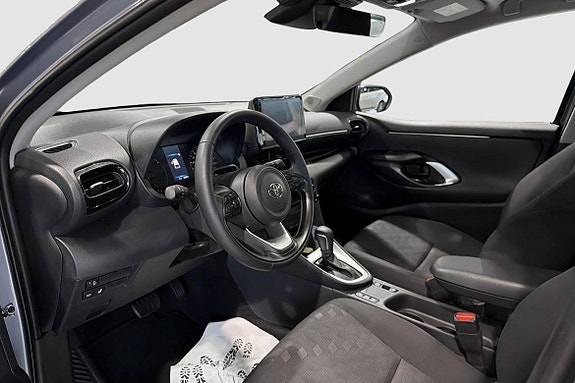 Toyota Yaris 7 of 11