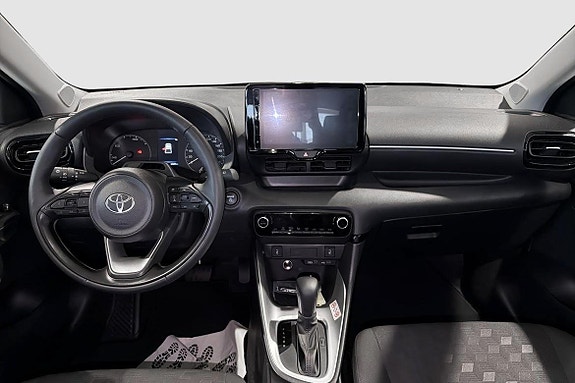 Toyota Yaris 9 of 11
