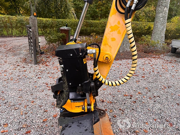 Grävmaskin Yanmar VIO25-4 24 of 27