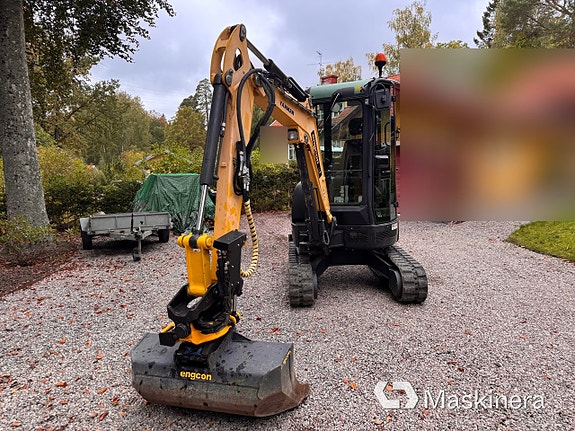 Grävmaskin Yanmar VIO25-4 2 of 27