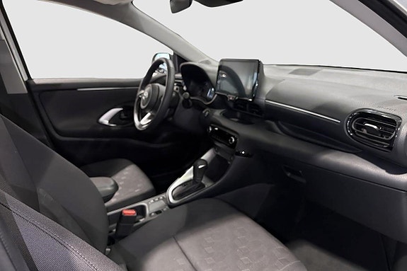 Toyota Yaris 6 of 11