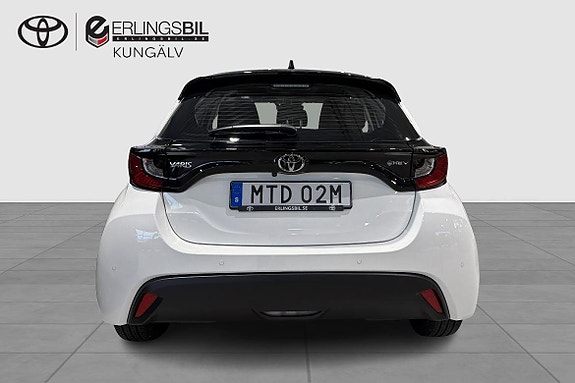 Toyota Yaris 4 of 11