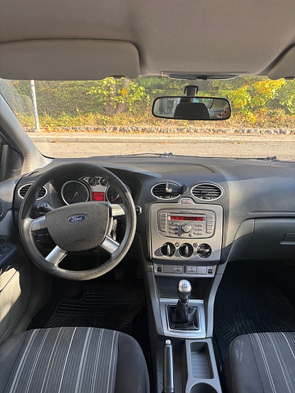 Ford Focus 5 of 6