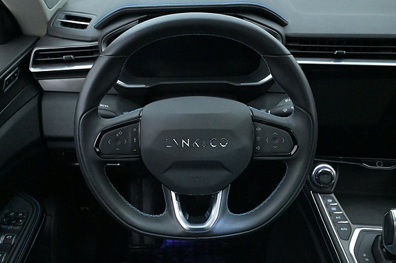 Lynk & Co 01 7 of 27