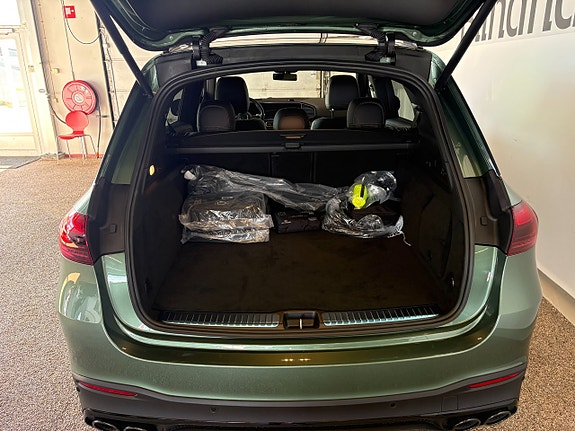 Mercedes-Benz GLE53 6 of 12