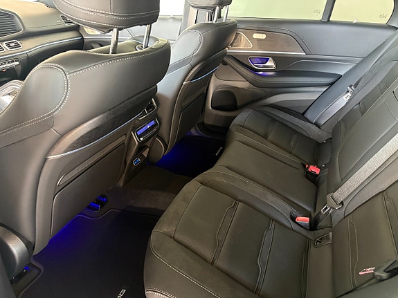 Mercedes-Benz GLE53 8 of 12