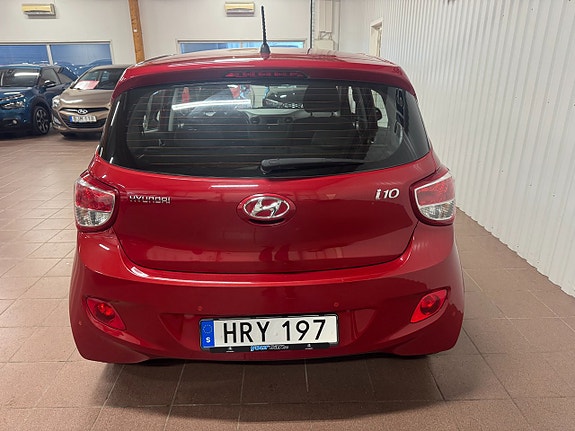 Hyundai i10 5 of 10