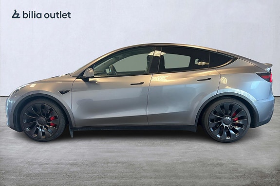 Tesla Model Y 3 of 30
