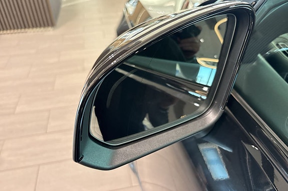 Volvo EX40 17 of 30