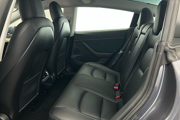 Tesla Model 3 12 of 26