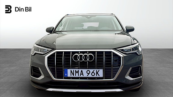 Audi Q3 4 of 12