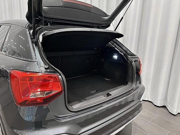 Audi Q2 4 of 15