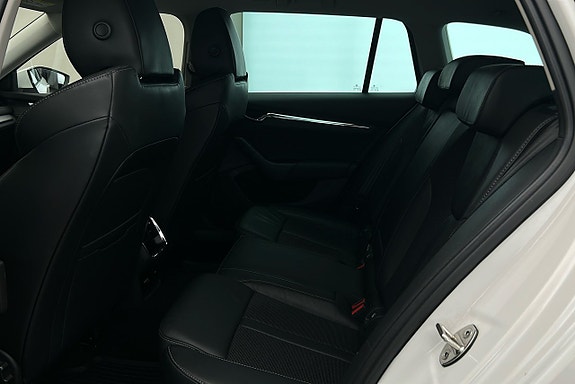 Skoda Octavia 13 of 25