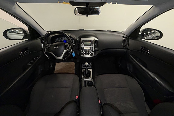 Hyundai i30 13 of 30