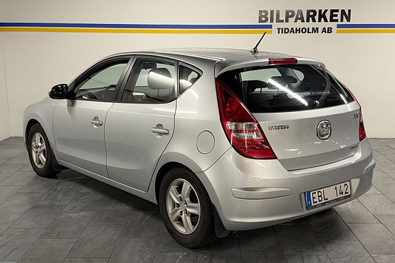 Hyundai i30 12 of 30