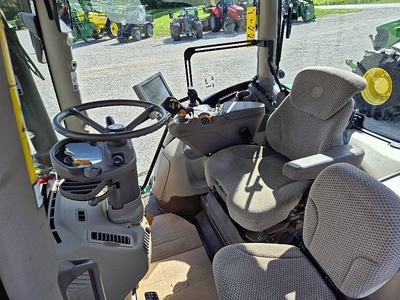 John Deere 6155R 8 of 11