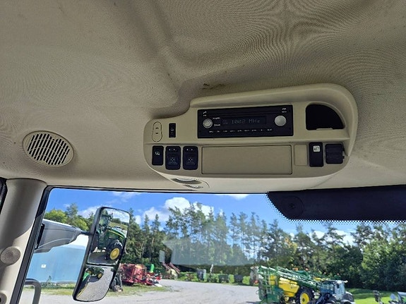 John Deere 6155R 7 of 11