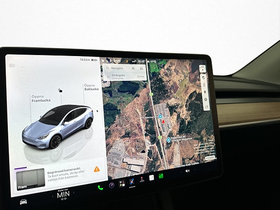 Tesla Model Y 25 of 30