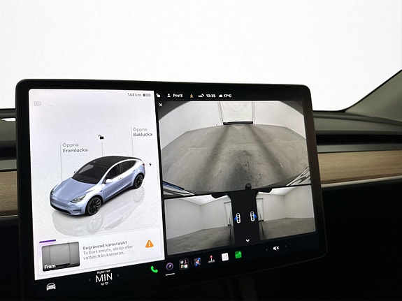 Tesla Model Y 26 of 30